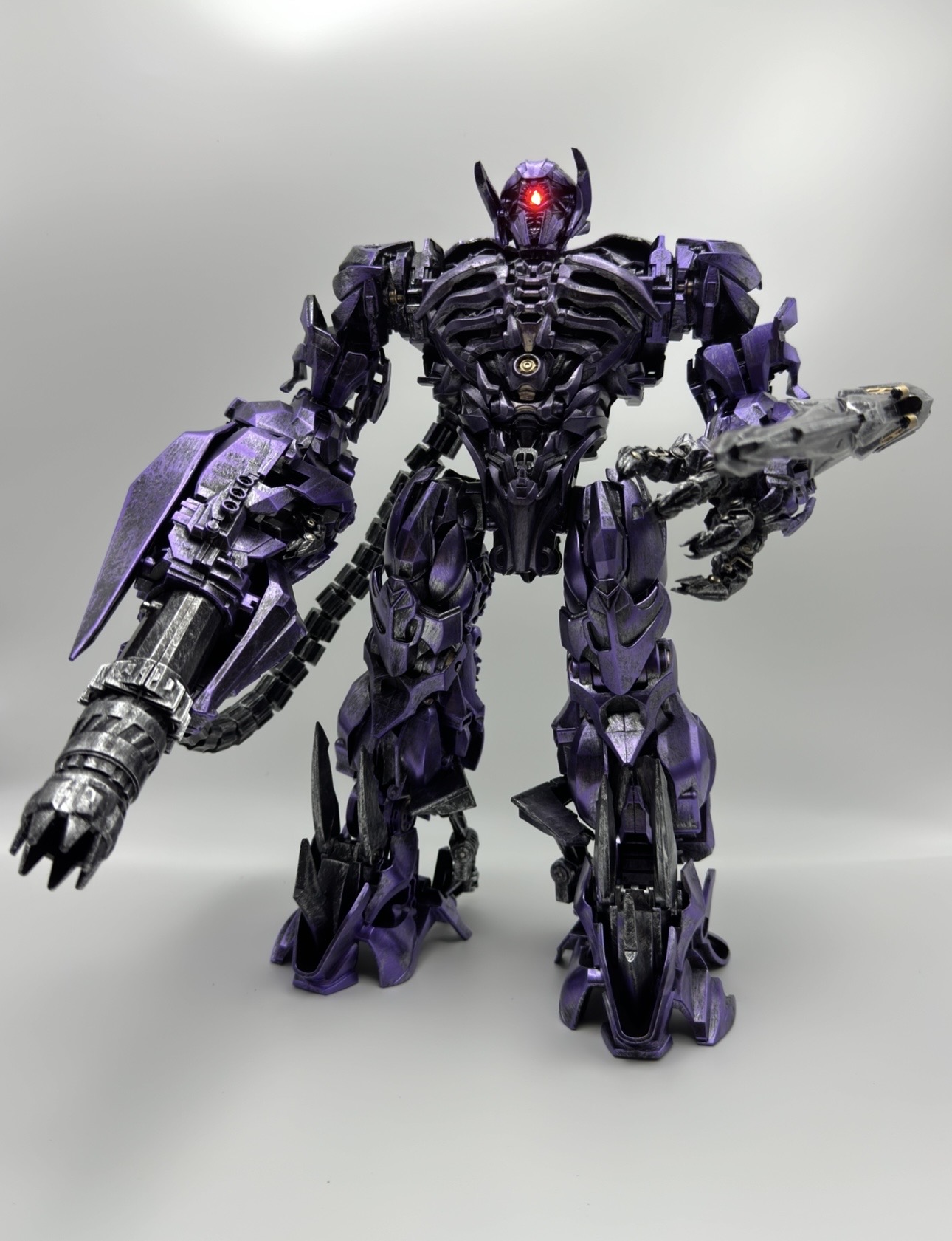 Zeus Toys Third Party Soundwave Oversized (35cm) Transformable